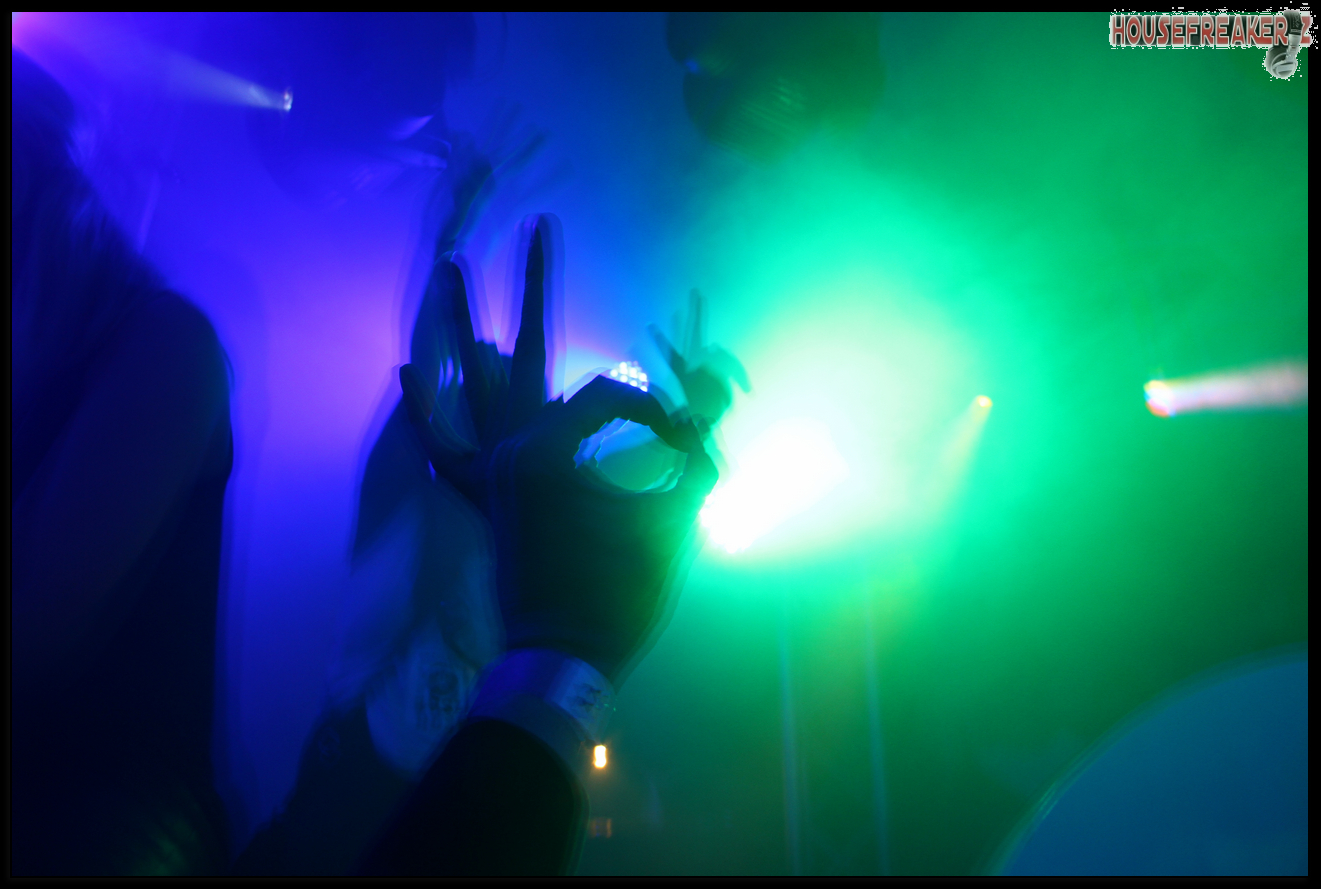 1321x889 pixels (924K)